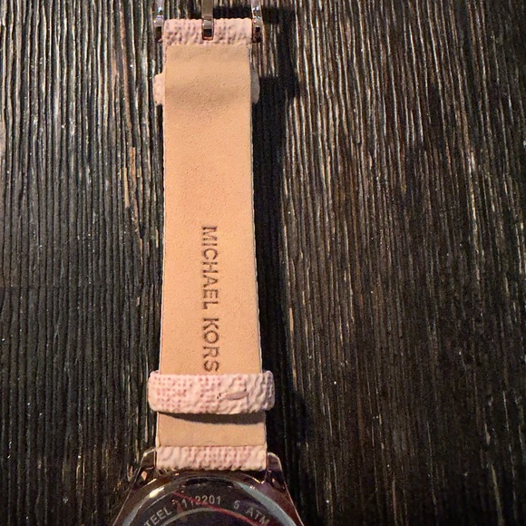 MK Watch - Picture 8 of 12